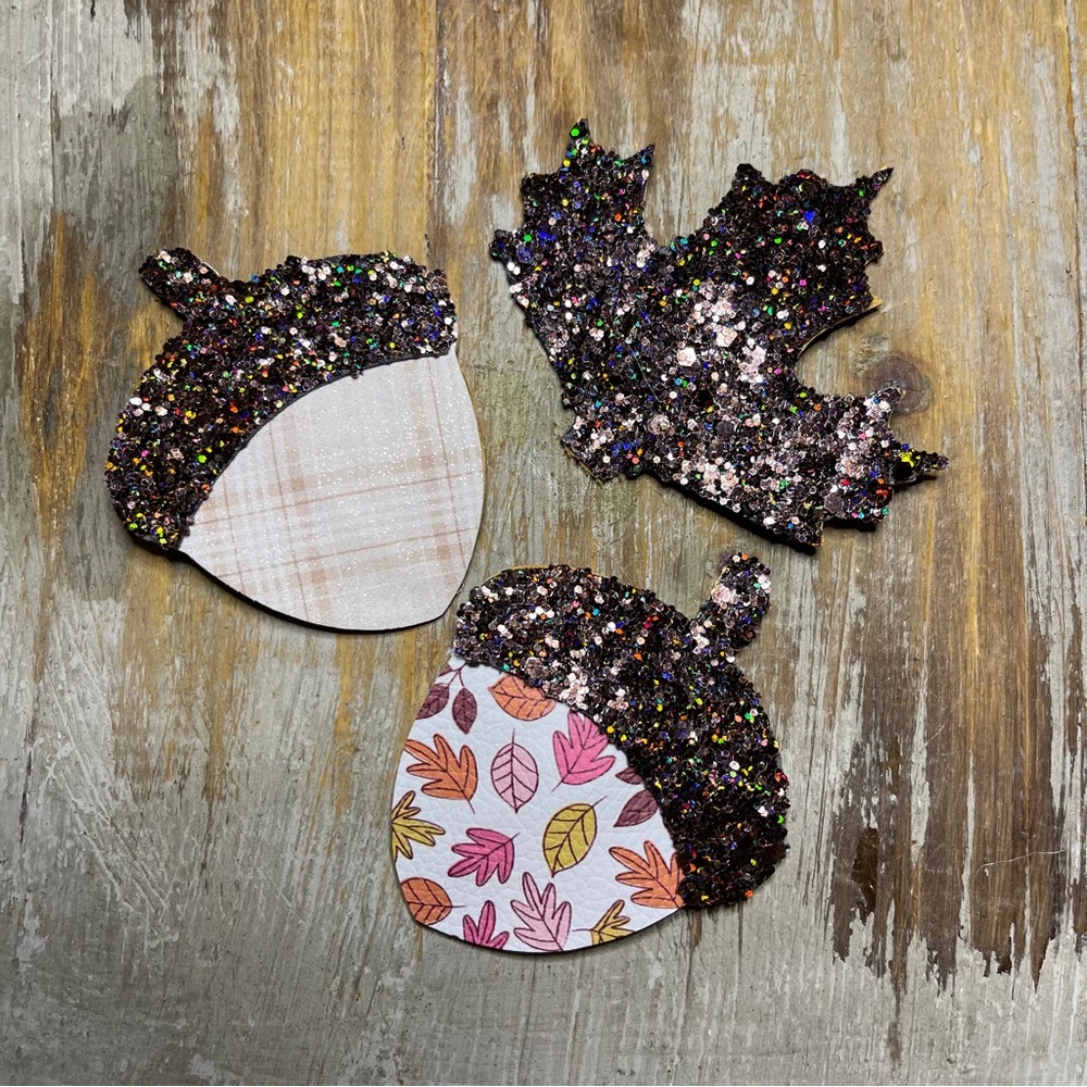 JEWELED ART Handcrafted | Fall Leaves Snap Clip | Fall Collection 🍂🍁 - Picture 3 of 3